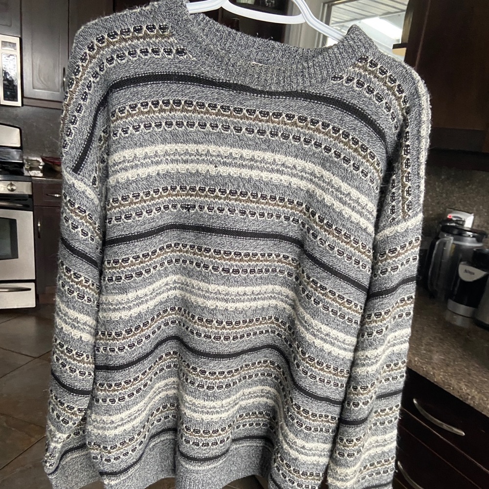 Patterned sweater
